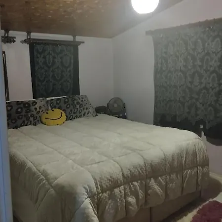 Cati Kati, Terasli Ve Bahceli, Muestakil Appartement Izmit